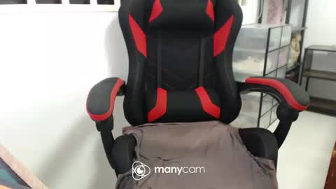  Kaycee  online show from 11/17/25, 04:07