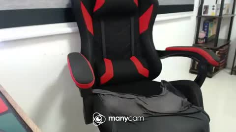  Kaycee  online show from 12/14/25, 01:49