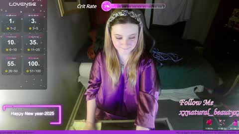 Snapshot of xxnatural_beautyxx chatting on 01/01/25, 04:39 Princess Peach  Jade  Felix online show from 01/01/25, 04:39