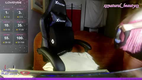 Snapshot of xxnatural_beautyxx chatting on 02/03/25, 11:05 Princess Peach  Jade  Felix online show from 02/03/25, 11:05