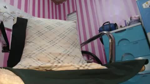 xxrowenatastycockforyouxx online show from 05/19/26, 01:44