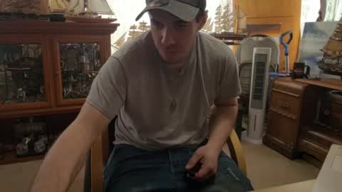 xxScubaStevexx online show from 04/02/26, 06:16