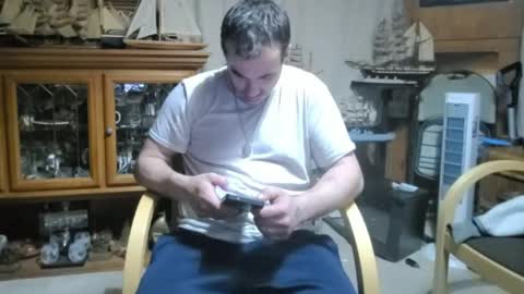 xxScubaStevexx online show from 04/05/26, 09:06