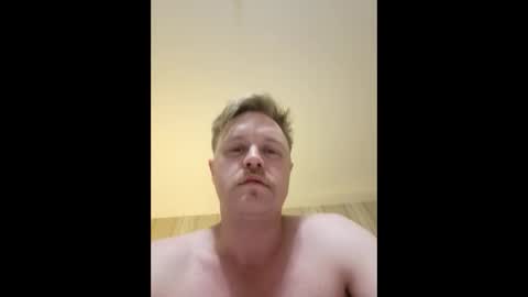 Snapshot of xxsexyblondeboyxx chatting on 12/19/24, 05:29 xxsexyblondeboyxx online show from 12/19/24, 05:29