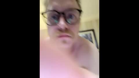 Snapshot of xxsexyblondeboyxx chatting on 12/19/24, 08:56 xxsexyblondeboyxx online show from 12/19/24, 08:56