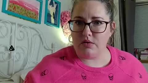 Snapshot of xxstrawberryjanexx chatting on 01/20/25, 03:04 Strawberry Jane online show from 01/20/25, 03:04