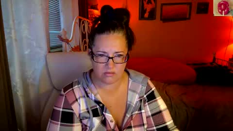 Snapshot of xxstrawberryjanexx chatting on 10/09/25, 01:14 Strawberry Jane online show from 10/09/25, 01:14