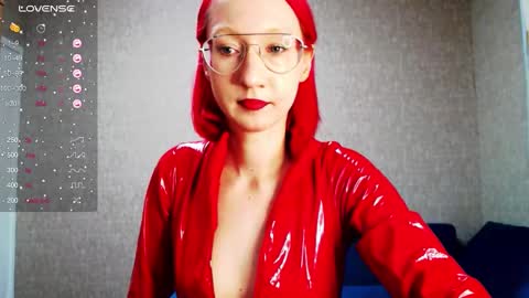 Snapshot of xxx_goddes_xxx chatting on 01/18/25, 01:30 Andariel online show from 01/18/25, 01:30