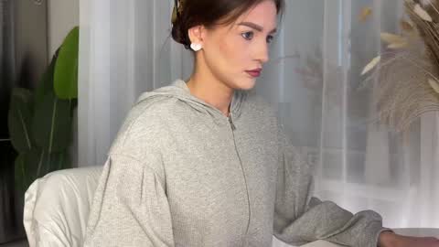 xxx_leila online show from 03/31/26, 09:10