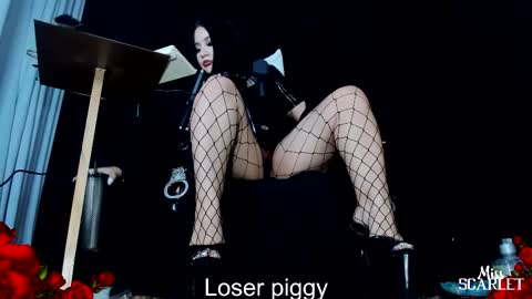 Snapshot of xxx_madamme chatting on 10/30/25, 11:16 Mistress Scarlet Igmiss scarlet978 online show from 10/30/25, 11:16