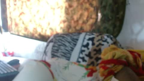 Snapshot of xxx_morena chatting on 01/13/25, 06:16   LILI  online show from 01/13/25, 06:16