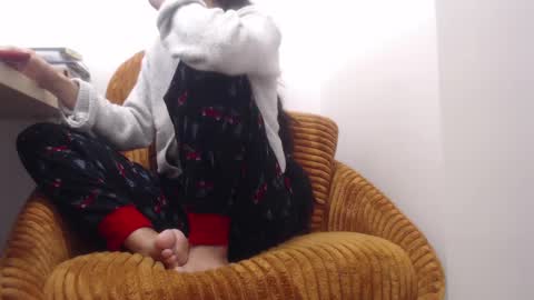 Lola online show from 02/12/25, 12:12