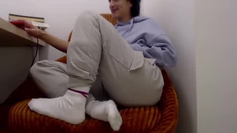 Lola online show from 02/19/25, 01:50