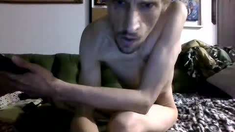Snapshot of xxxboy23xo chatting on 10/20/25, 06:52 xxxboy23xo online show from 10/20/25, 06:52