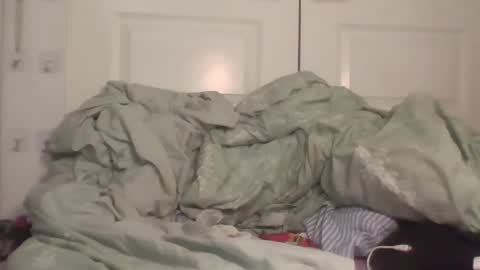 Danielle online show from 11/12/25, 05:57