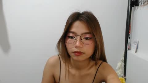 Snapshot of xxxforyouonlyxxx chatting on 02/11/25, 08:26 inday pinay online show from 02/11/25, 08:26