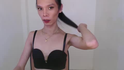 Snapshot of xxxfuckgirlyumsxxx chatting on 01/23/25, 09:07 Your Princess Yums online show from 01/23/25, 09:07