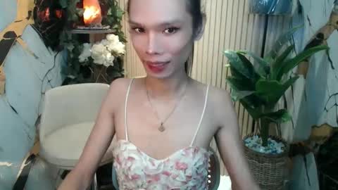 Snapshot of xxxfuckgirlyumsxxx chatting on 11/06/25, 11:48 Your Princess Yums online show from 11/06/25, 11:48