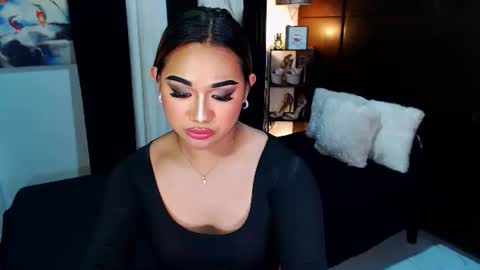 OLIVIA online show from 12/12/24, 09:37