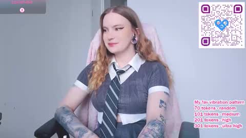 Keira online show from 02/21/26, 08:48