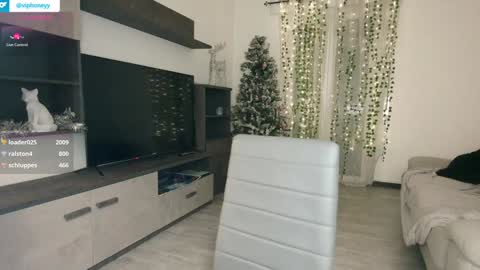 Snapshot of xxxhoneyxx chatting on 01/07/25, 03:57 Onlyfanz online show from 01/07/25, 03:57