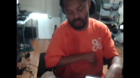 xxxonwheelz online show from 09/23/25, 06:44