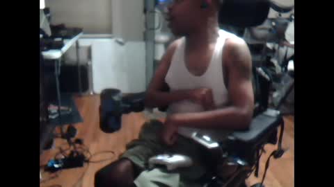 xxxonwheelz online show from 09/28/25, 03:34