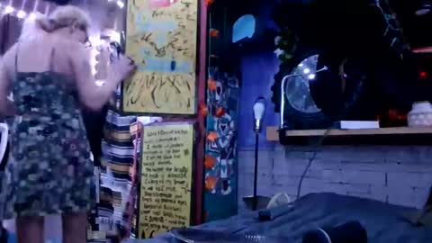 XXXQueenMandyDickenz online show from 11/08/25, 03:29