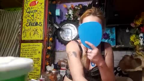 XXXQueenMandyDickenz online show from 02/25/26, 02:10