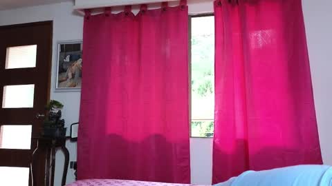 xxxtatianabustyxxx online show from 05/17/26, 09:00