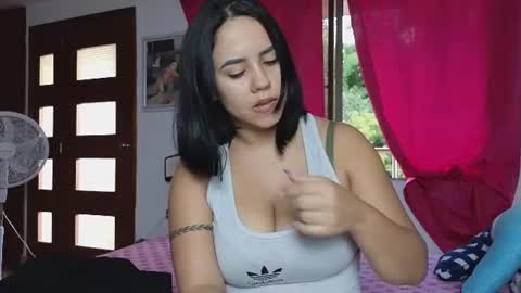 Snapshot of xxxtatianabustyxxx chatting on 06/29/26, 10:54 xxxtatianabustyxxx online show from 06/29/26, 10:54