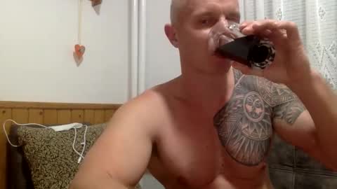 xyloreto80 online show from 10/17/25, 07:05