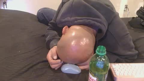 Xzbib online show from 04/20/26, 06:16