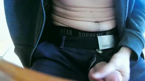 XZitoX online show from 11/18/25, 03:38