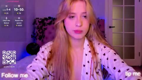 Lina online show from 11/09/25, 09:07