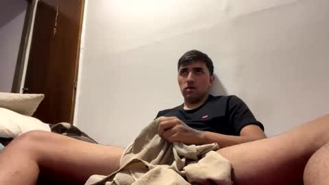 Snapshot of y0ungwithbrowndick chatting on 05/16/26, 07:34 BROWN DICK online show from 05/16/26, 07:34