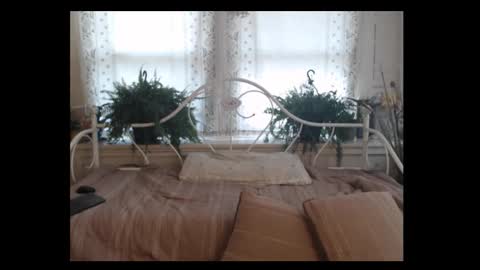 Snapshot of ya_never_know chatting on 11/11/25, 03:34 Lexi online show from 11/11/25, 03:34