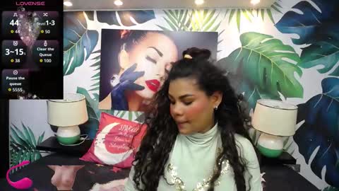 yazhini online show from 03/25/26, 11:38