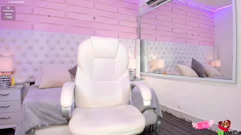 Yakeline online show from 01/17/25, 08:33