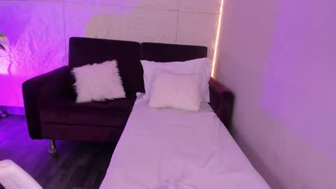 Yalezka online show from 02/11/26, 12:21