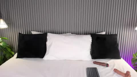 Yalezka online show from 05/12/26, 04:31