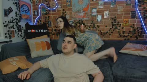 Mia and Andry  online show from 12/03/24, 06:06