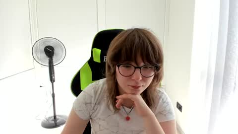 Sofia online show from 06/20/26, 06:27