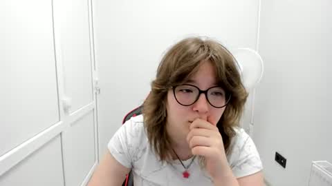 Sofia online show from 07/21/26, 06:49