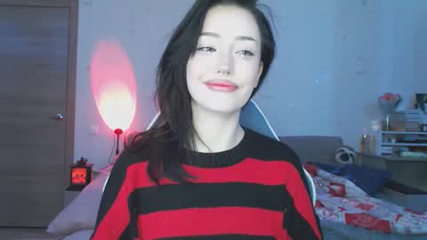 Snapshot of yamilean chatting on 01/12/25, 08:36 Yami online show from 01/12/25, 08:36