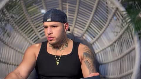 Snapshot of yamp_bigcock chatting on 09/19/25, 04:36 yamp sambrano online show from 09/19/25, 04:36