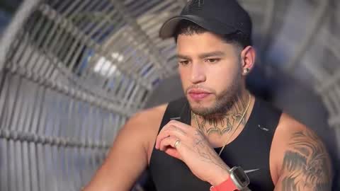 Snapshot of yamp_bigcock chatting on 09/20/25, 03:40 yamp sambrano online show from 09/20/25, 03:40