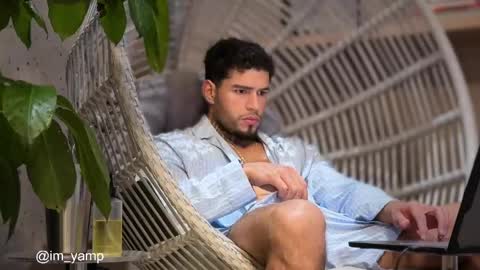 yamp sambrano online show from 04/18/26, 03:21