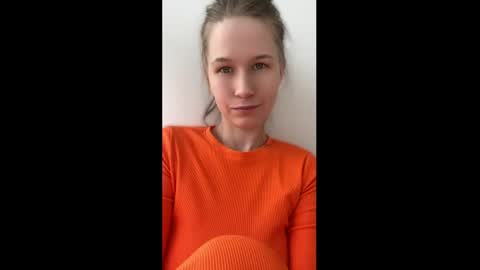 Yana  online show from 06/12/26, 09:41