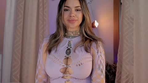 YANDRA CELIS online show from 12/17/24, 03:28